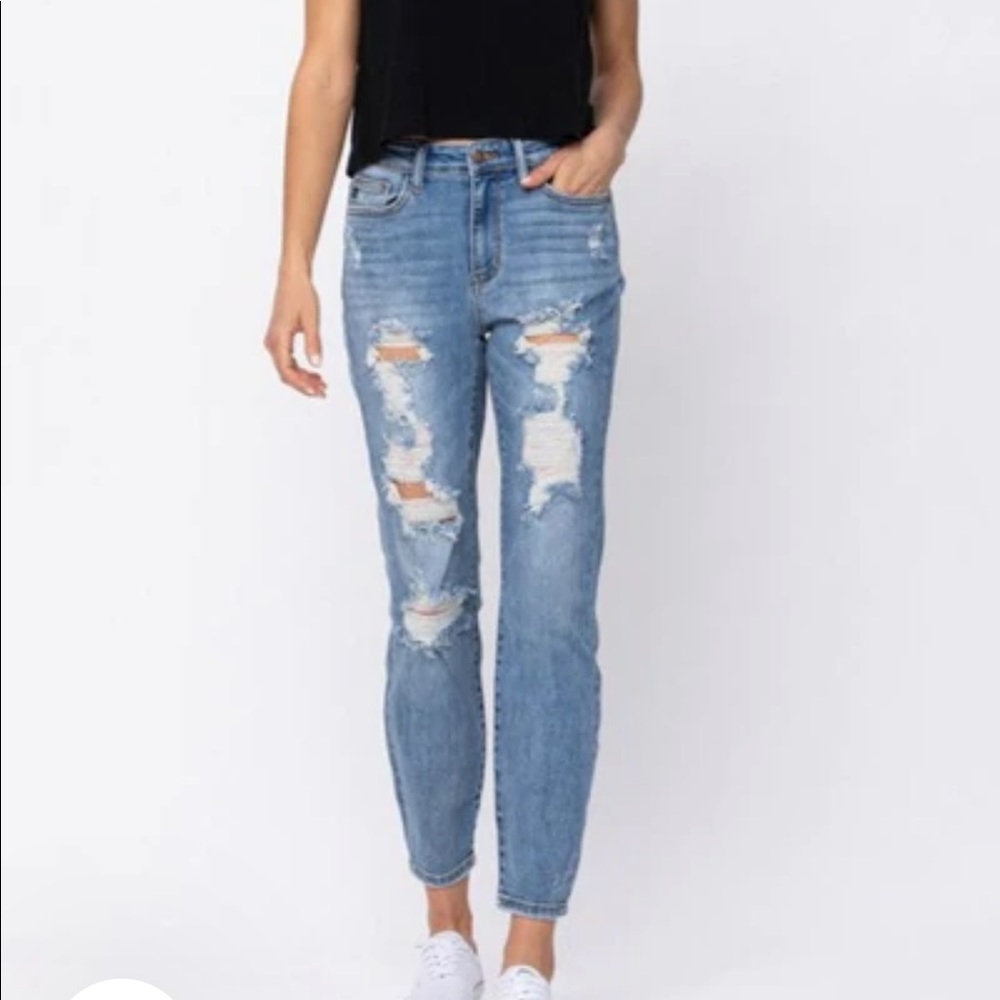 Judy Blue Hi-rise Boyfriend Distressed Denim
